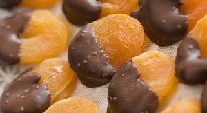 almond apricots